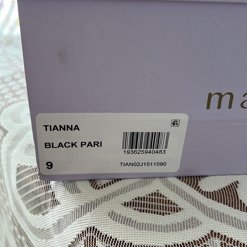 Madden Girl Chunky Tianna Boot - Picture 10 of 10